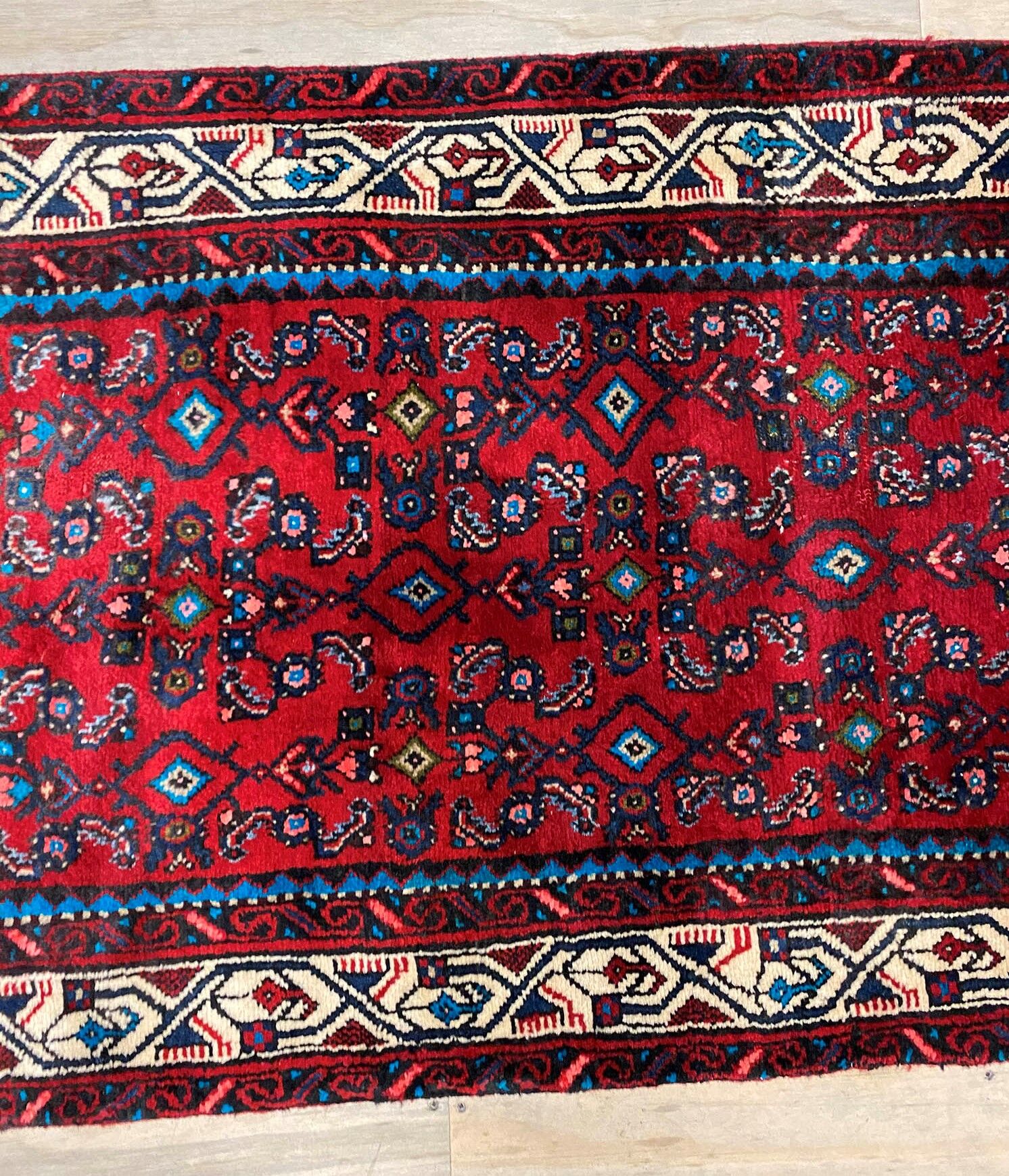 4.8 M Hamedan Persian Runner (Hosseinabad) - Image 4