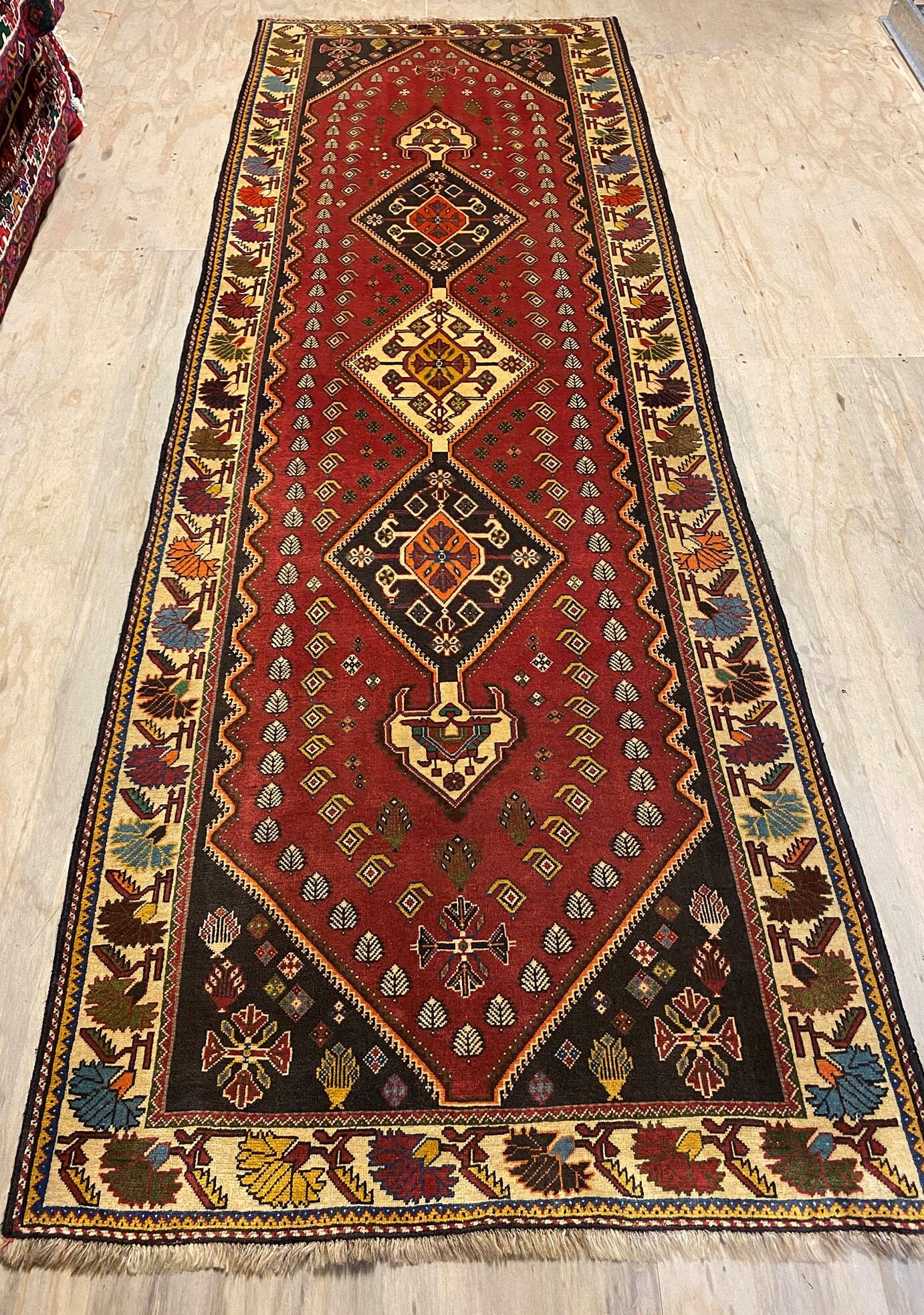 3M Qashghai Shiraz Persian Runner - Image 6