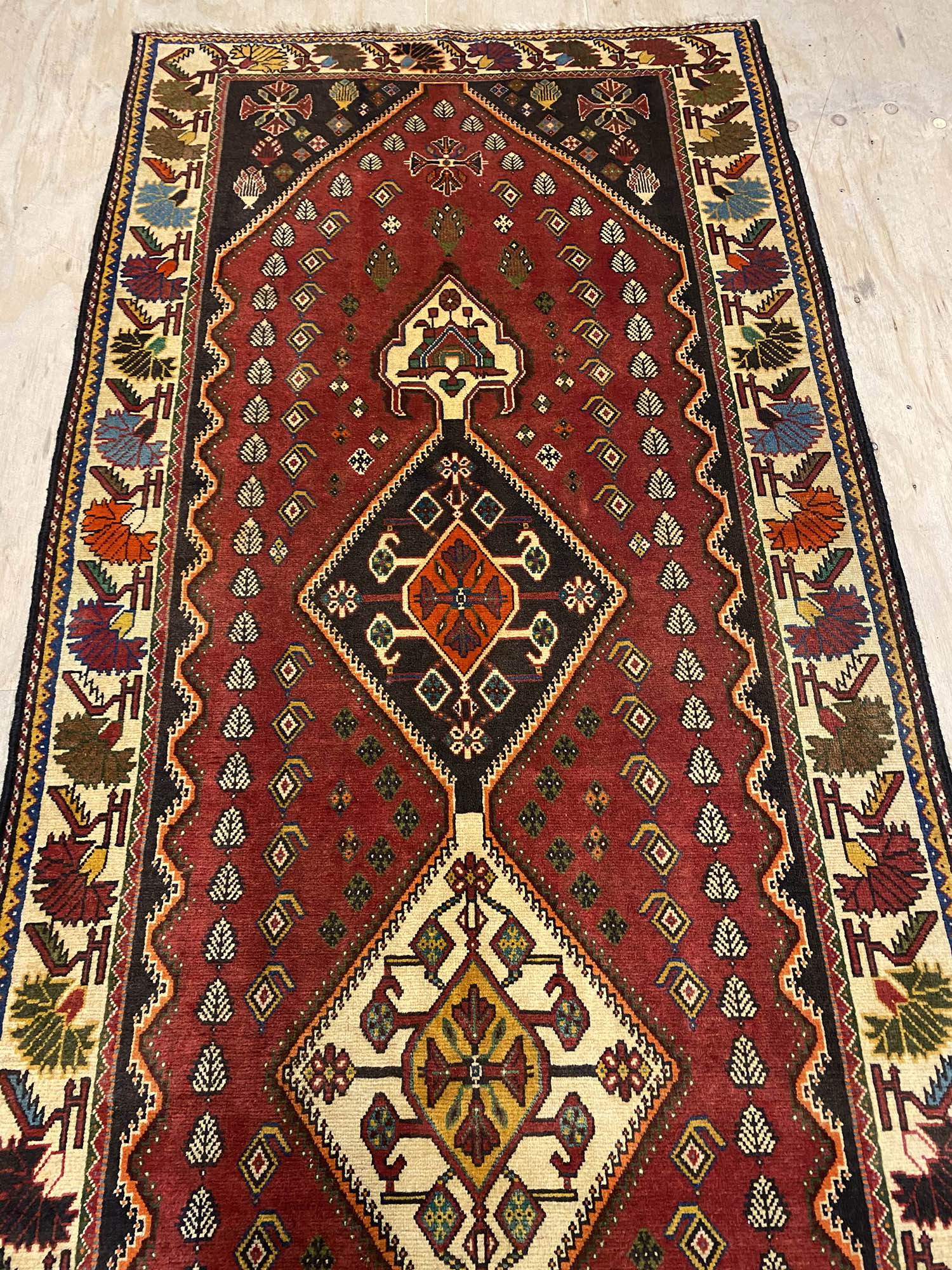 3M Qashghai Shiraz Persian Runner - Image 9