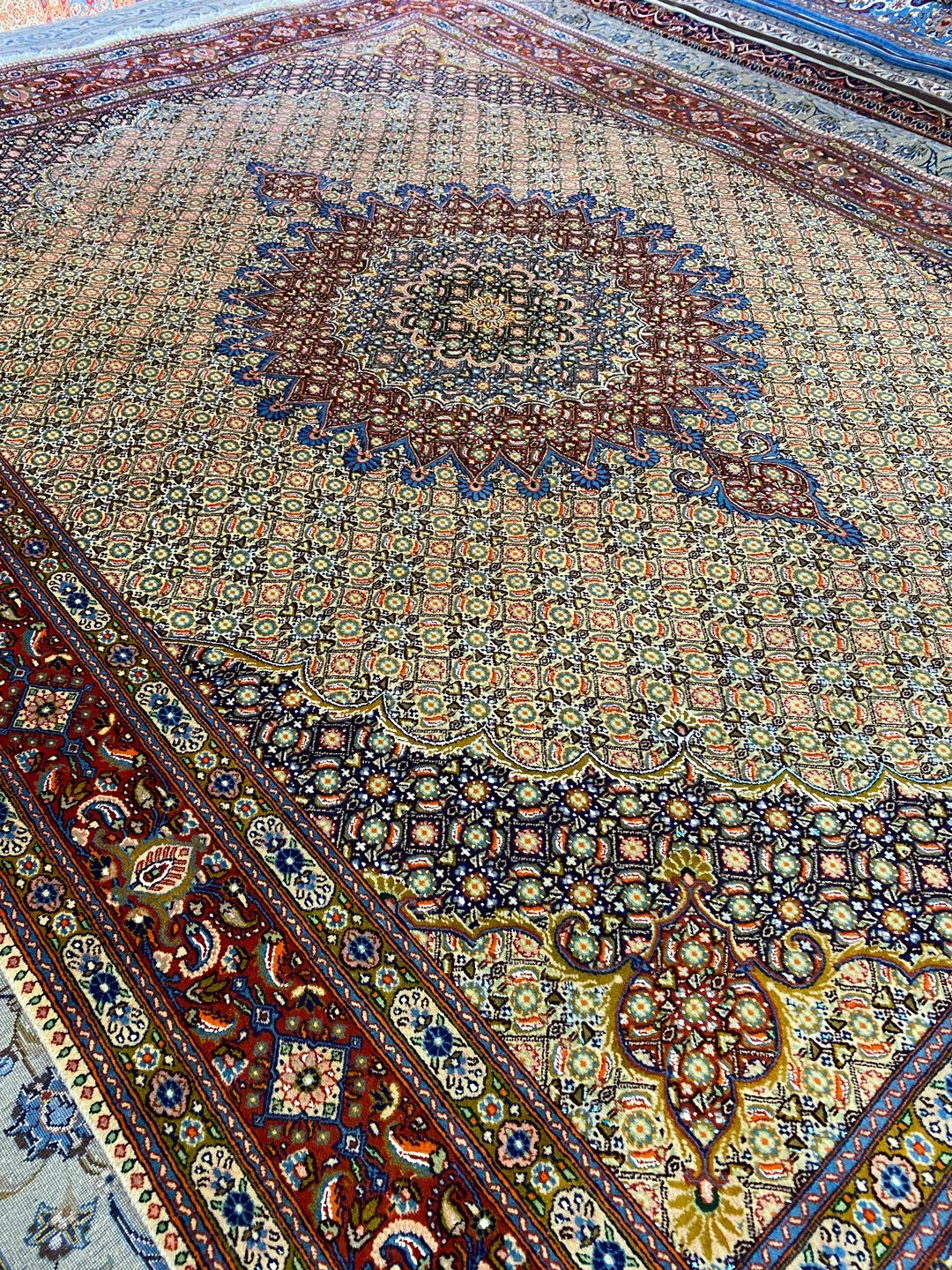 Superfine 3.3x2.4M Mood Persian Rug (Silkinlaid) - Image 2