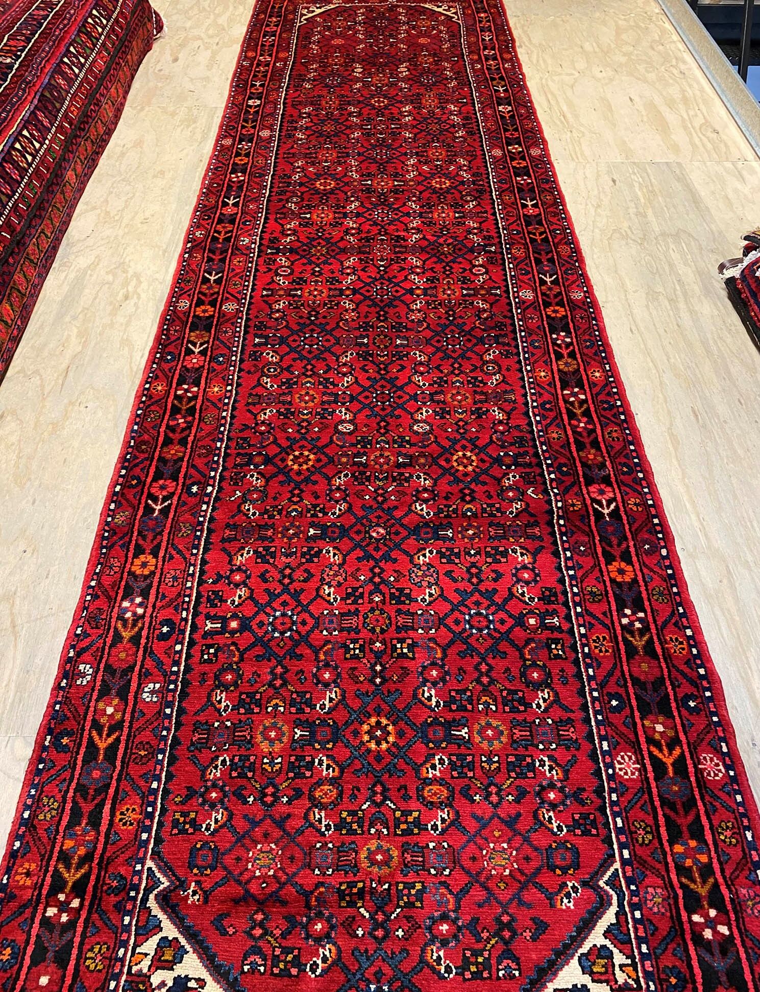 4.2M Hamedan Persian Runner (Hosseinabad) - Image 7